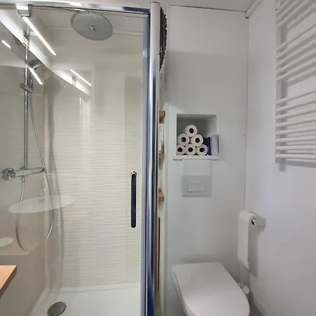 Bleu Quatr'1 Apartmán *